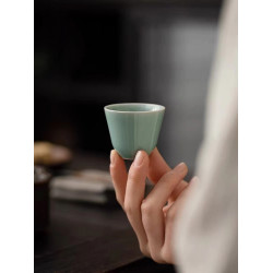 Celadon Master cup Single cup Zen manual tea cup Personal cup high-end kung fu tea set Brother kiln ice crack sample tea 小号cup