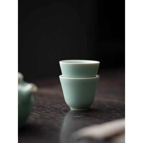 Celadon Master cup Single cup Zen manual tea cup Personal cup high-end kung fu tea set Brother kiln ice crack sample tea 小号cup