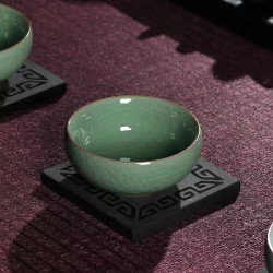 Celadon Master cup Single cup Zen manual tea cup Personal cup high-end kung fu tea set Brother kiln ice crack sample tea 梅子青cup